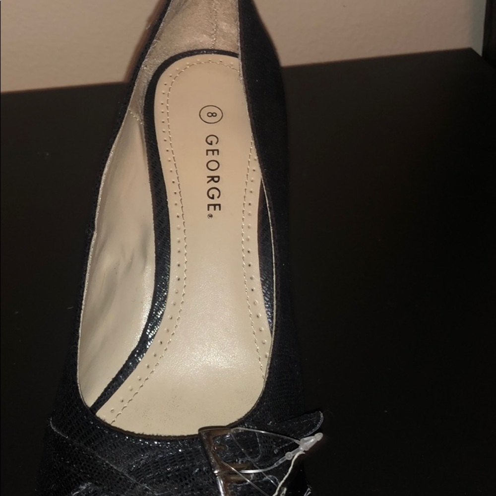 High heels - Picture 2 of 3